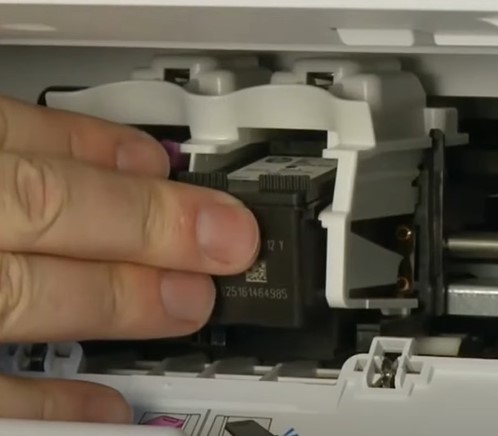How to Fix HP Deskjet Printer Printing Blank Pages?